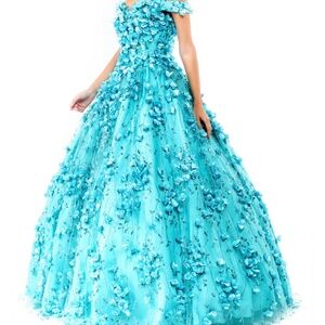 Elizabeth k designer prom dress
